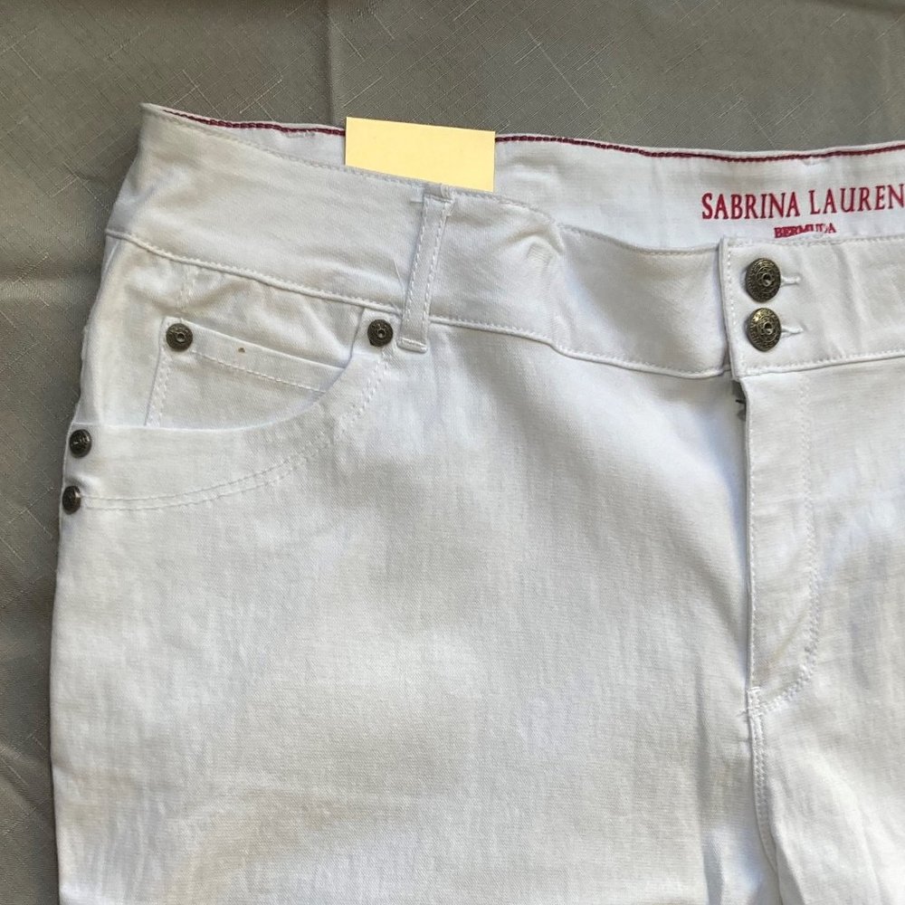 NWT sabrina lauren skinny fit stretch jean bermuda white short - Picture 10 of 15